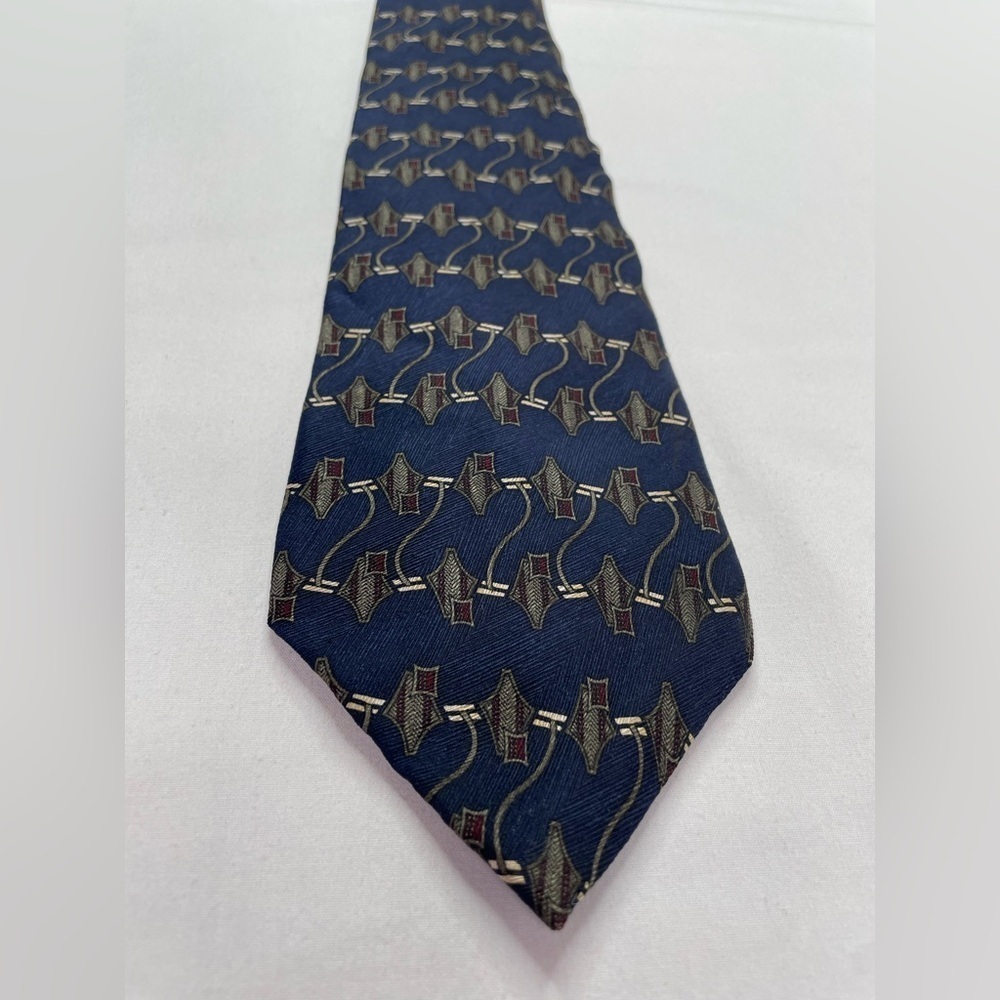 Geoffrey Beene Silk Formal Necktie Navy Blue Burgundy Beige 3.75” x 60”